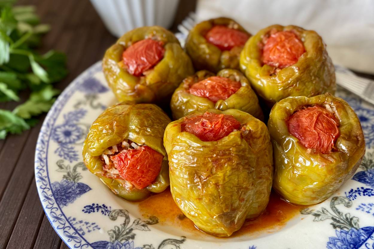 Authentic Turkish Dolma Recipe – Stuffed Vegetables with Olive Oil 